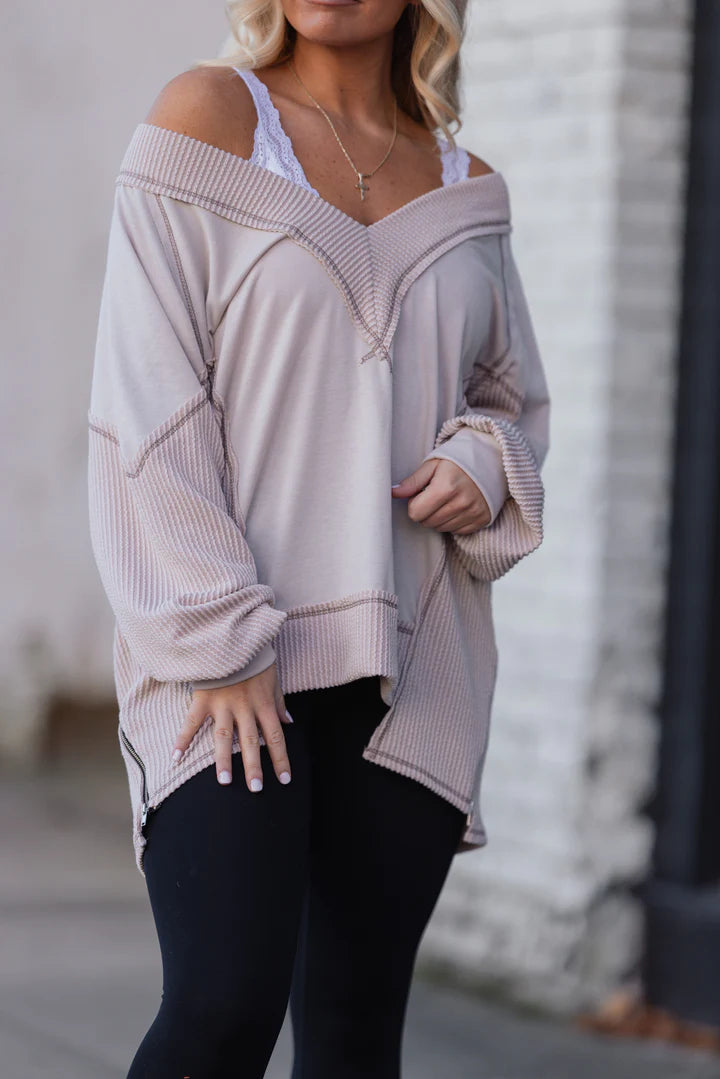 Women's V-Neck Loose Long Sleeve Top 🎁(Buy 2 Get 10% Off，Buy 3 Get 20% Off)